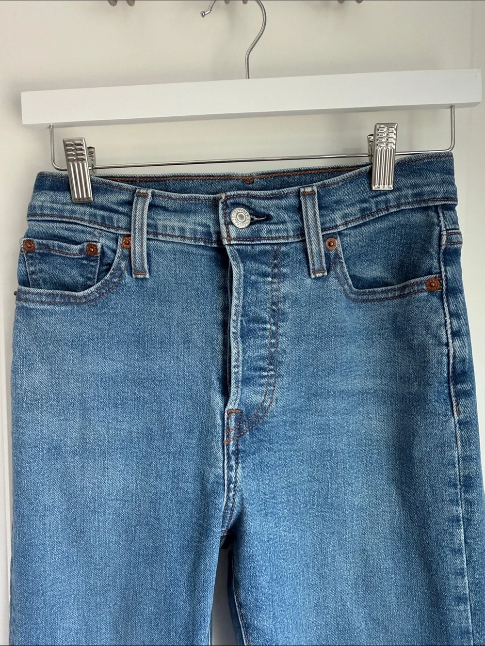 LEVI’S Wedgie Straight Denim Jeans